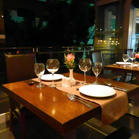 The - Adults Only Hotel apartamentowy