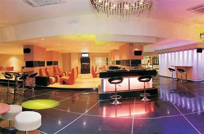 The - Adults Only شقة فندقية