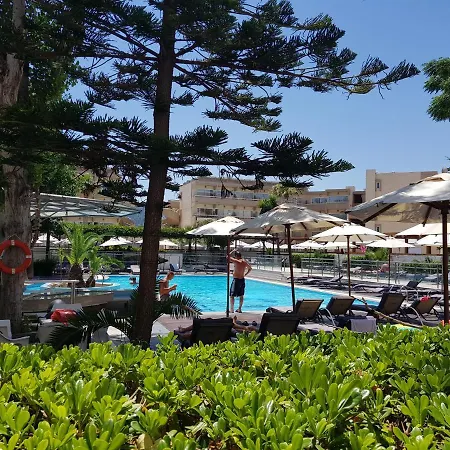 The - Adults Only Hotel apartamentowy
